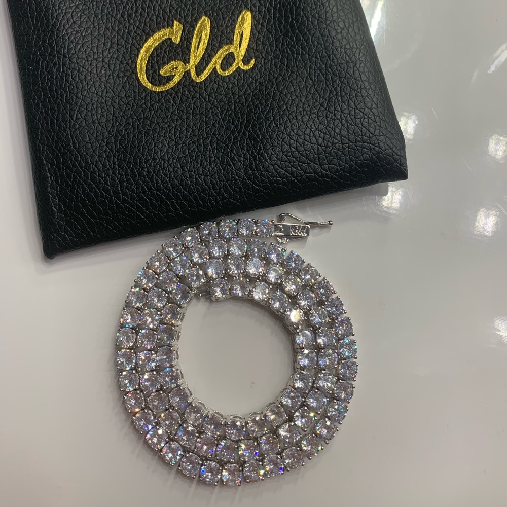 White Gold 5mm Round Cut Tennis Necklace/Chain